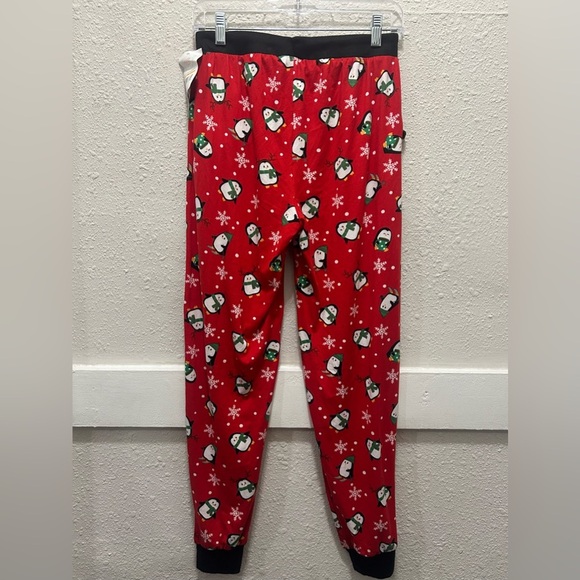 Pillow Talk Christmas Penguin Print Pajama Joggers NWT Small - Picture 4 of 4